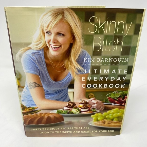 Skinny B**** - The Ultimate Everyday Cookbook - Picture 1 of 2
